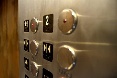 поддръжка на асансьори